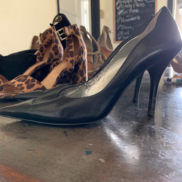 Guess Black Pumps - Picture 3 of 4